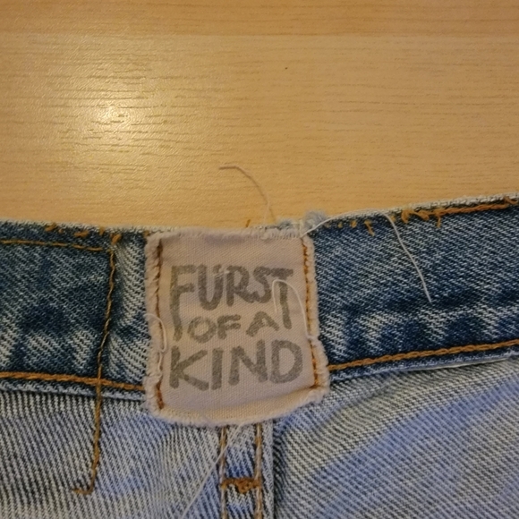 Levi's First of a Kind skirt - Picture 3 of 3